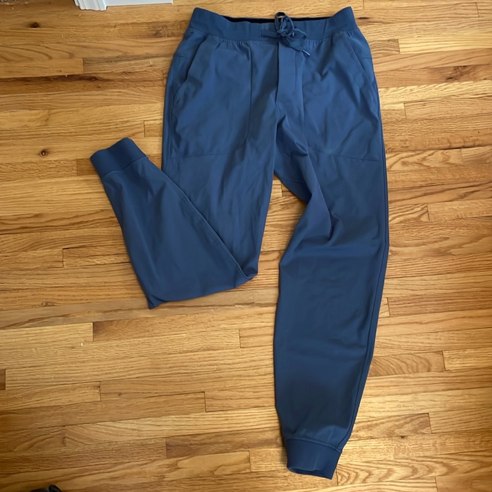 Lululemon Men’s ABC jogger